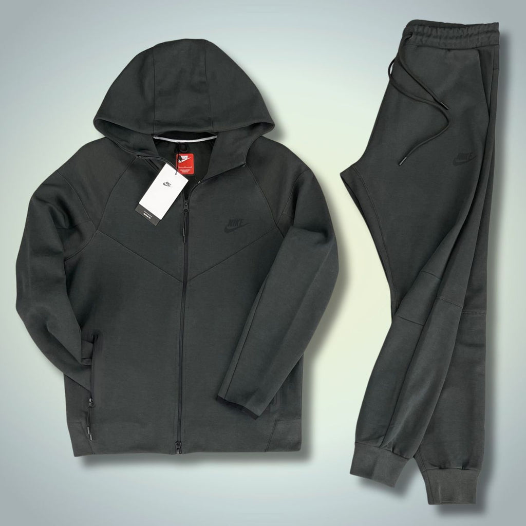 Nike Tech Fleece férfi tréningruha, grafit. 2023-as modell. Prémium minőség