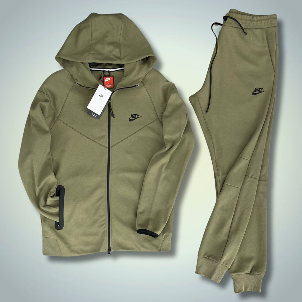 Nike Tech Fleece férfi tréningruha, olíva zöld. 2023-as modell. Prémium minőség