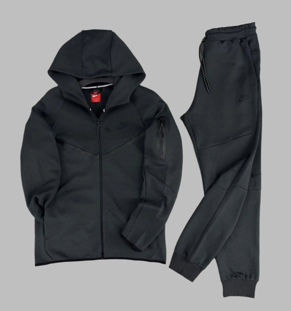 Férfi Nike Tech Fleece sportkomplett, grafit. 2024-es modell. Prémium minőség.