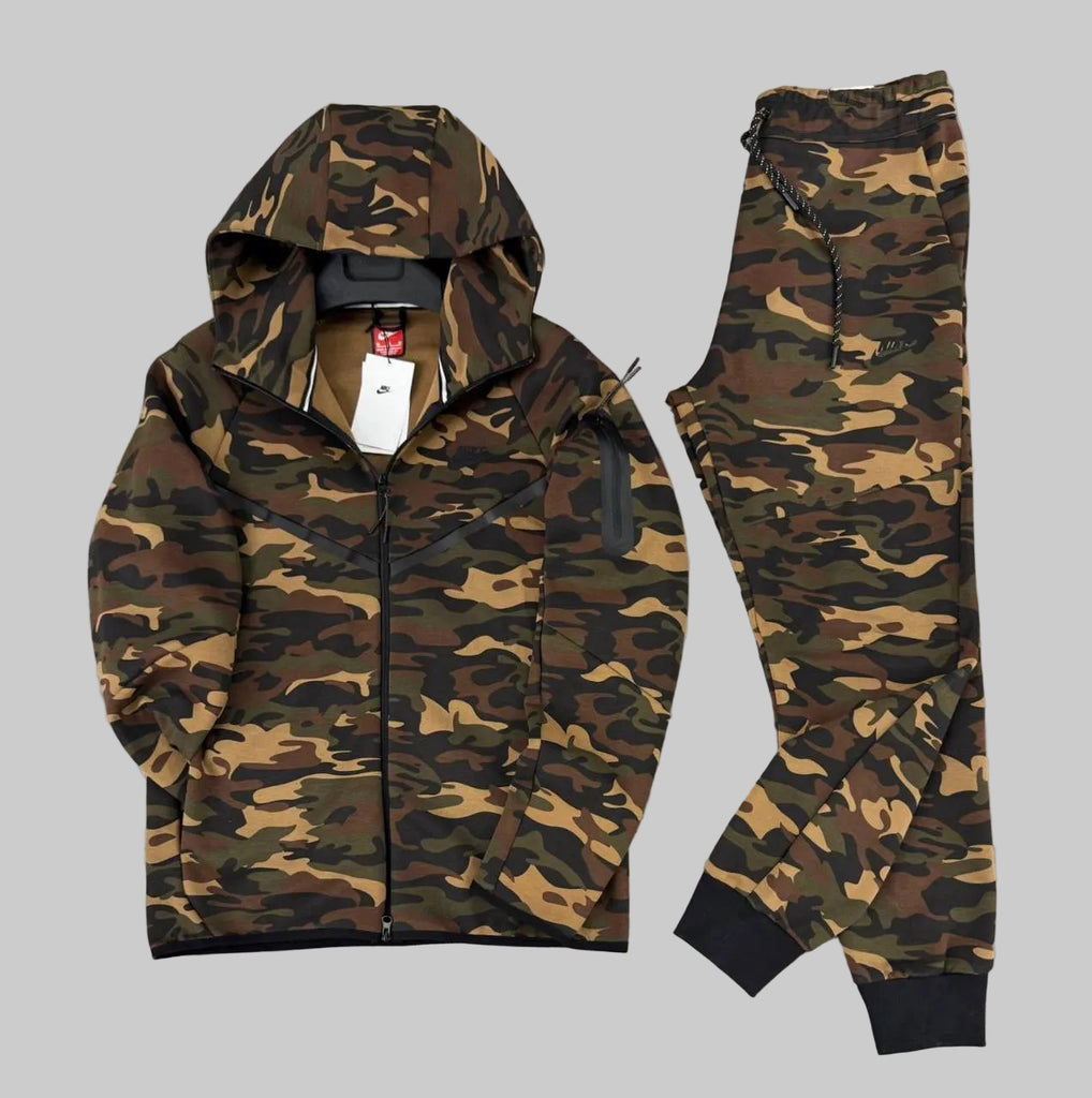 Férfi Nike Tech Fleece melegítő, terepszínű, egy uj zsebbel