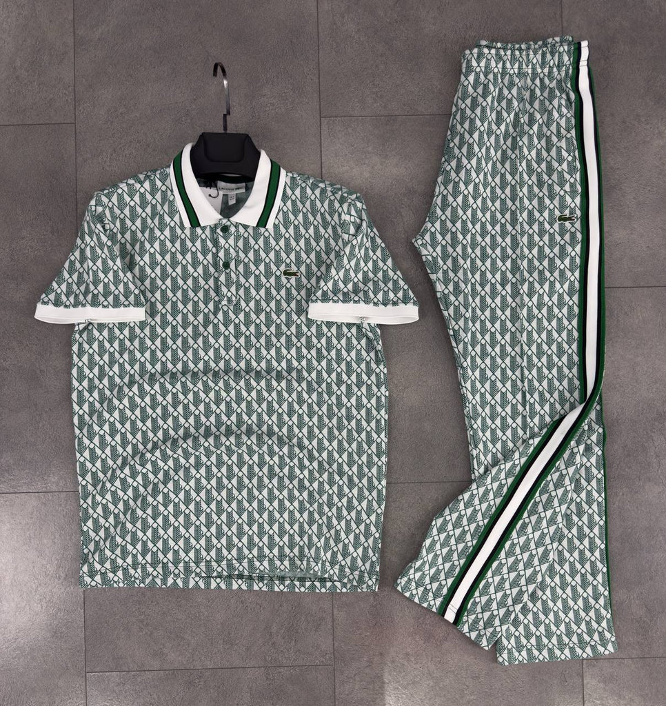 Lacoste férfi szett, galléros ing és hosszú nadrág, világoszöld színben, jacquard monogrammal.
