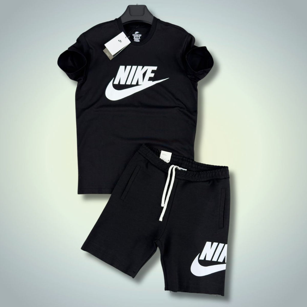 Nike férfi szett rövidnadrággal, fekete. Factory outlet
