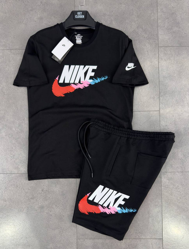 Férfi Nike szett, póló és rövidnadrág fekete színben. Prémium minőség.