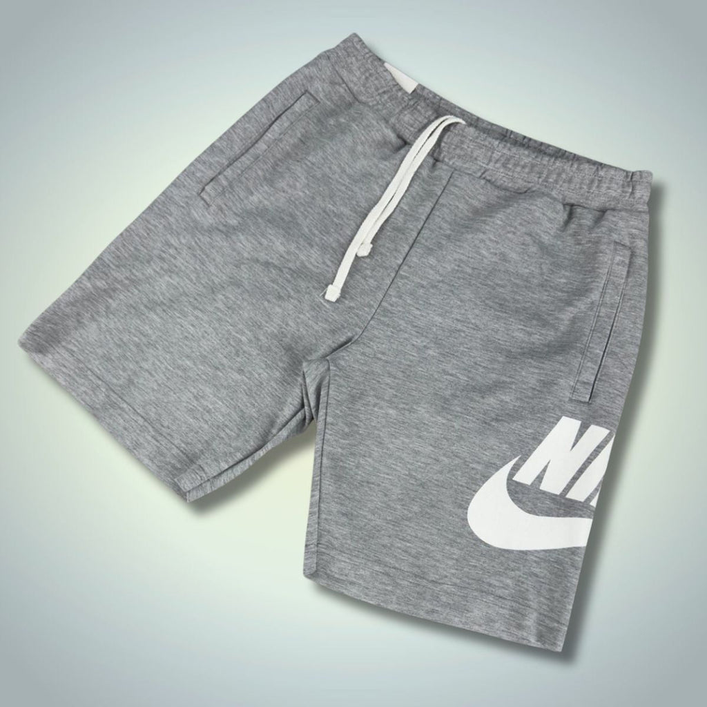 Nike férfi rövidnadrág, klasszikus szürke, nagy logóval. Factory outlet