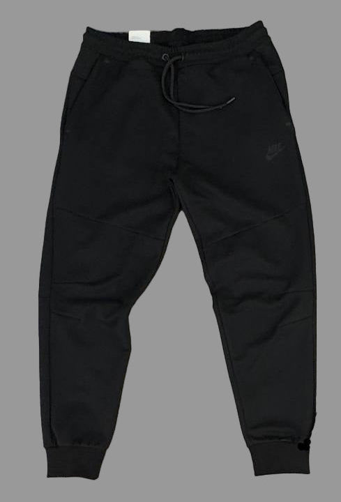 Nike férfi melegítőnadrág, fekete