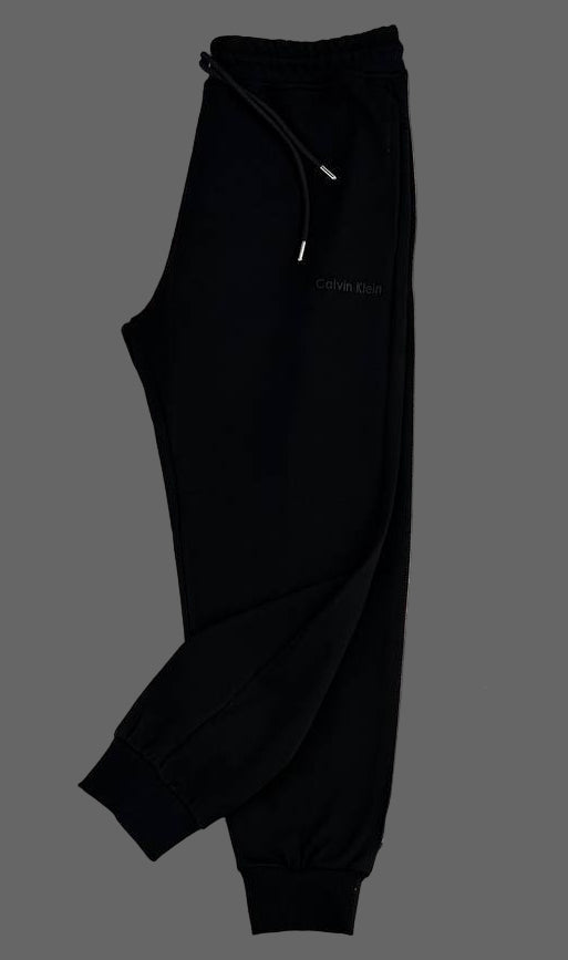 Calvin Klein férfi melegítőnadrág, fekete színben.