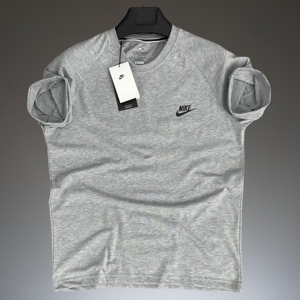 Nike Tech Fleece férfi póló, Szürke, 2024-es modell. Prémium minőség