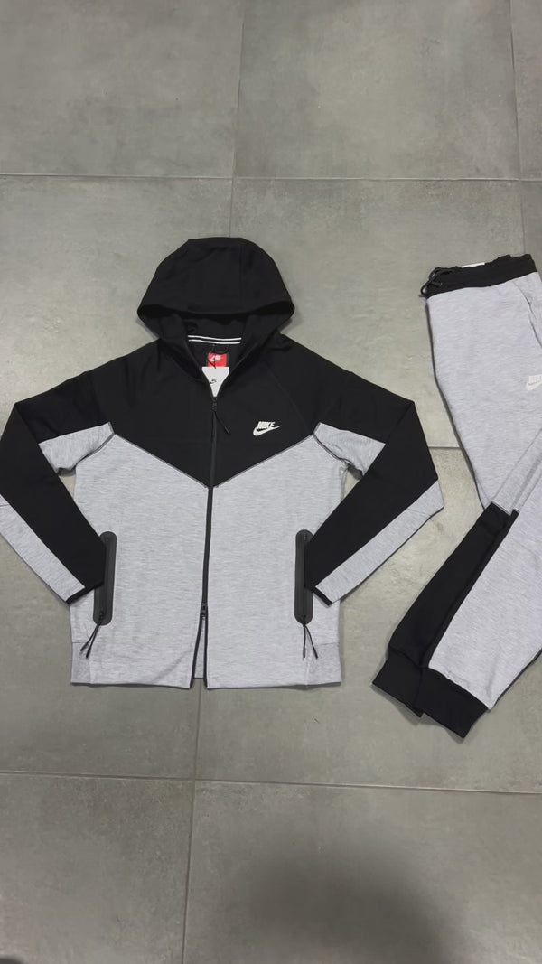 Nike Tech Fleece férfi tréningruha, fekete és szürke. 2023-as modell. Prémium minőség