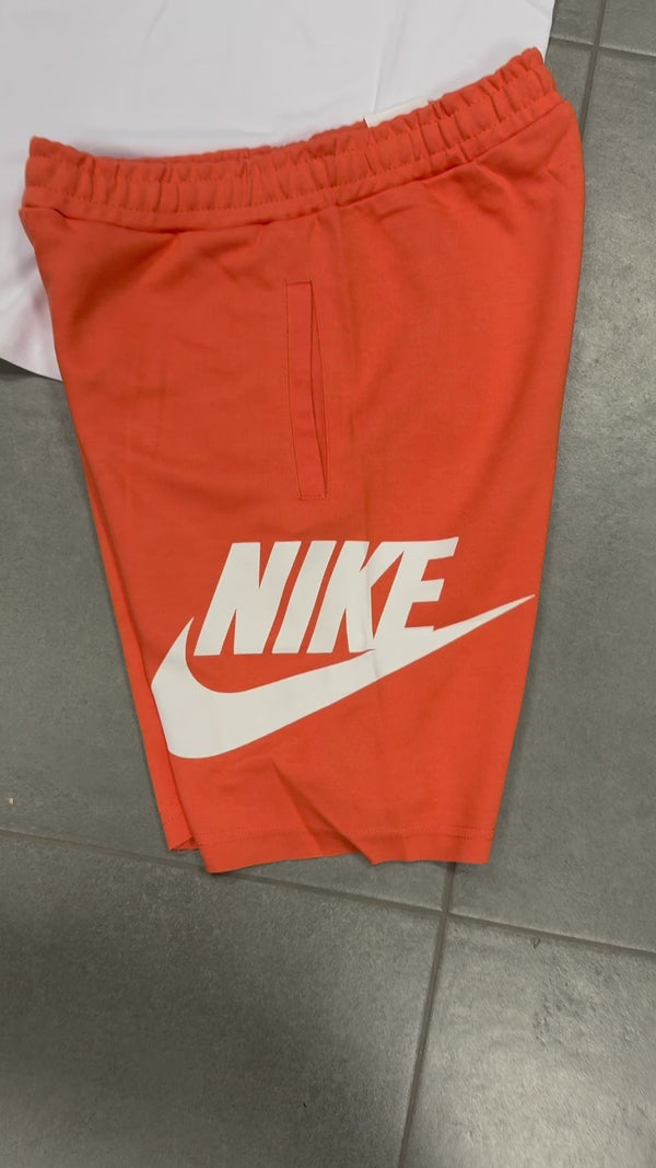 Nike férfi rövidnadrág, narancssárga, nagy logóval. Factory outlet