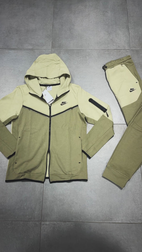 Nike Tech Fleece férfi tréningruha, olívazöld és világoszöld. Prémium minőség